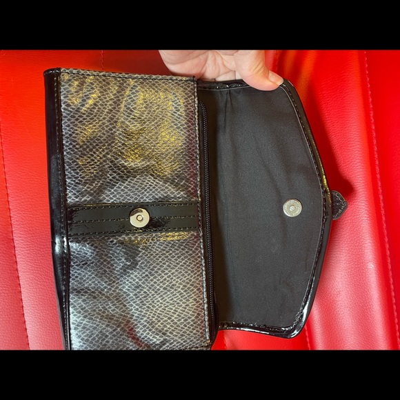 Snakeskin Clutch by Nine & Co - Picture 4 of 10
